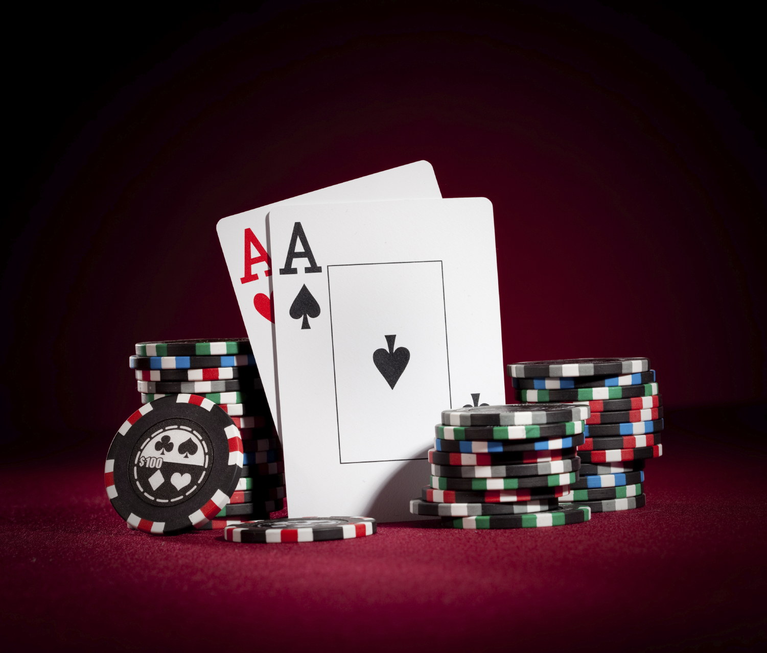Tìm hiểu về Poker - Khám Phá Thế Giới Thú Vị Của Trò Chơi Bài Tìm hiểu về Poker - Khám Phá Thế Giới Thú Vị Của Trò Chơi Bài